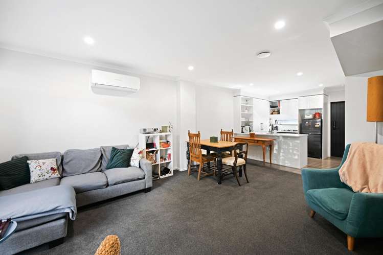 5/14 Ruakiwi Road Hamilton Lake_5