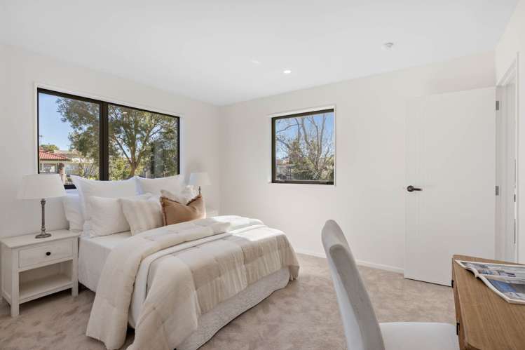 1/5 La Perouse Street Botany Downs_3