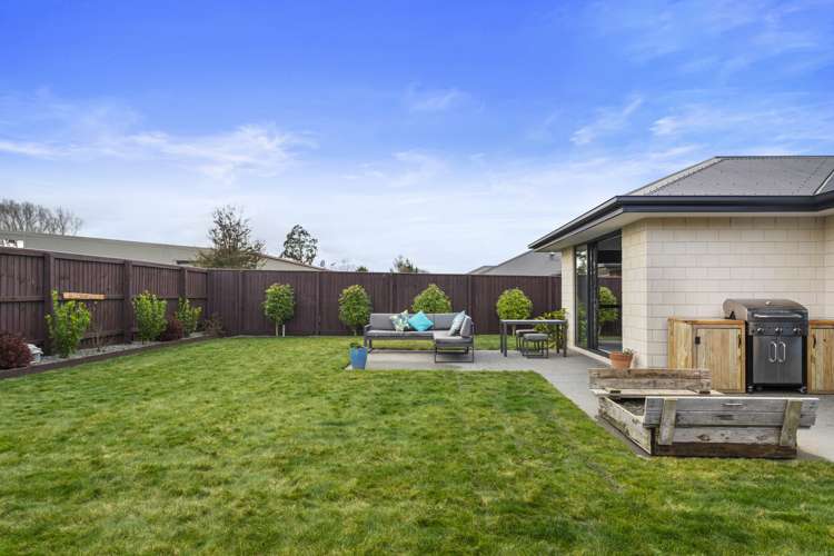 43 Tara Crescent Woodend_11