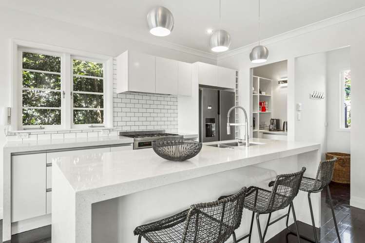 64 Lloyd Avenue Mt Albert_8