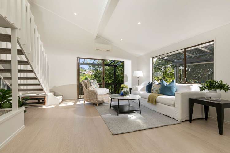 1/24 Wisteria Way Mairangi Bay_23