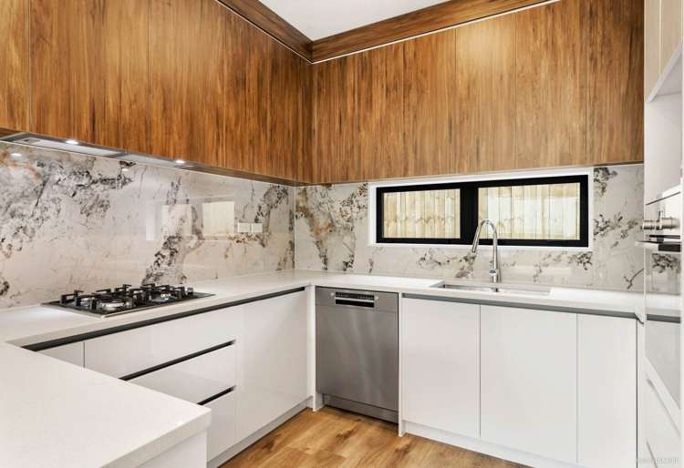 2/9 Helvetia Road Pukekohe_3