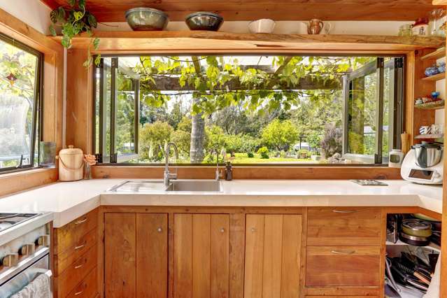 Kerikeri private river retreat