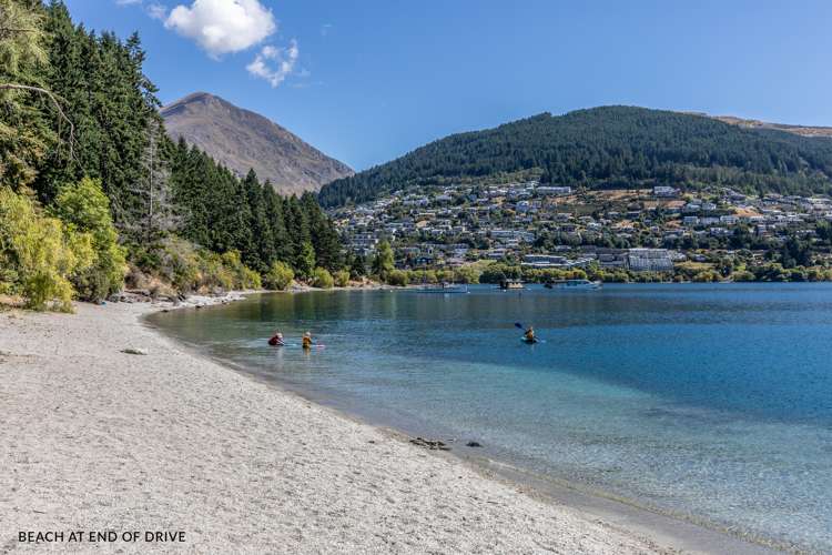 738 Peninsula Road Kelvin Heights_21