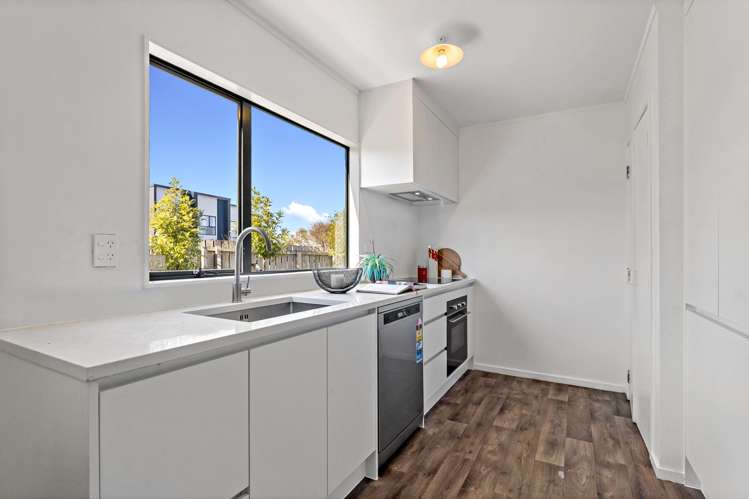 1/26 Barneys Farm Road Clendon Park_5
