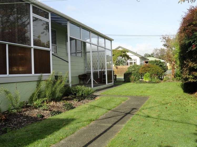 9 Freyberg Avenue Stoke_3