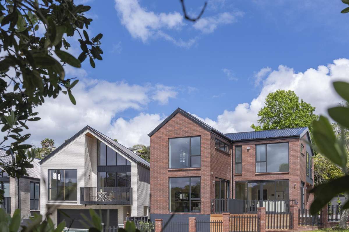 1 & 2/101 Oaktree Avenue_1