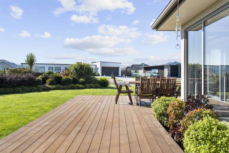 19 Alan Livingston Drive Cambridge_15