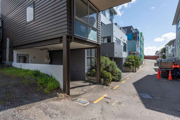 8/27 Drummond Street Mount Cook_11