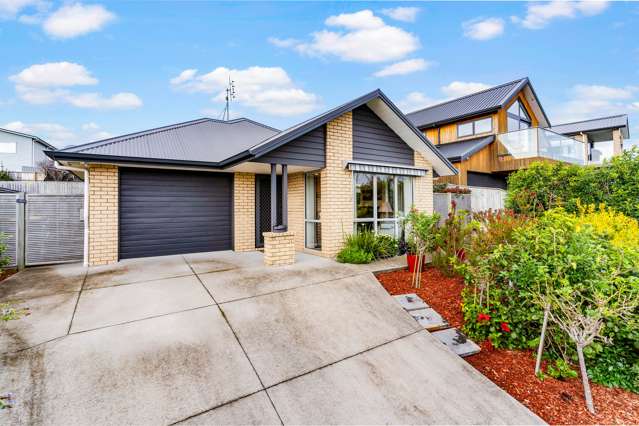 24 Atalanta Way Beachlands_1