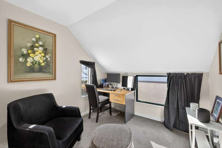 79 Holly Road St Albans_12