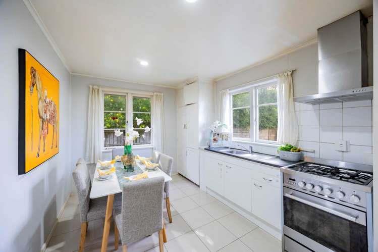 54 Hayr Road Three Kings_13