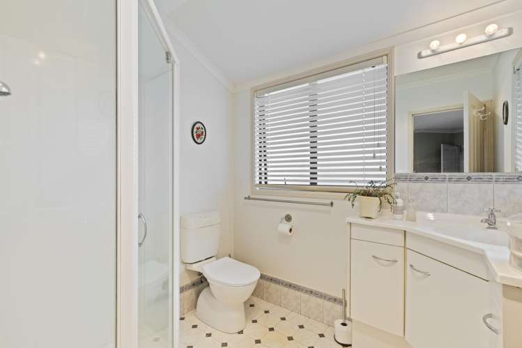 6 Royal Heights Glen Avon_20