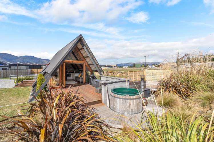 74 Lost Burn Road Lake Hawea_13