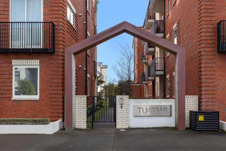 301/1a Soljak Place Mount Albert_15