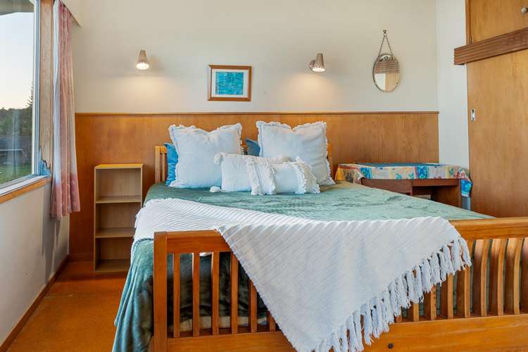 29 Waetford Road Matapouri_13