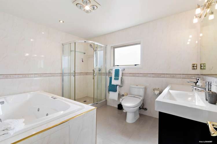 285 Hill Road The Gardens_15