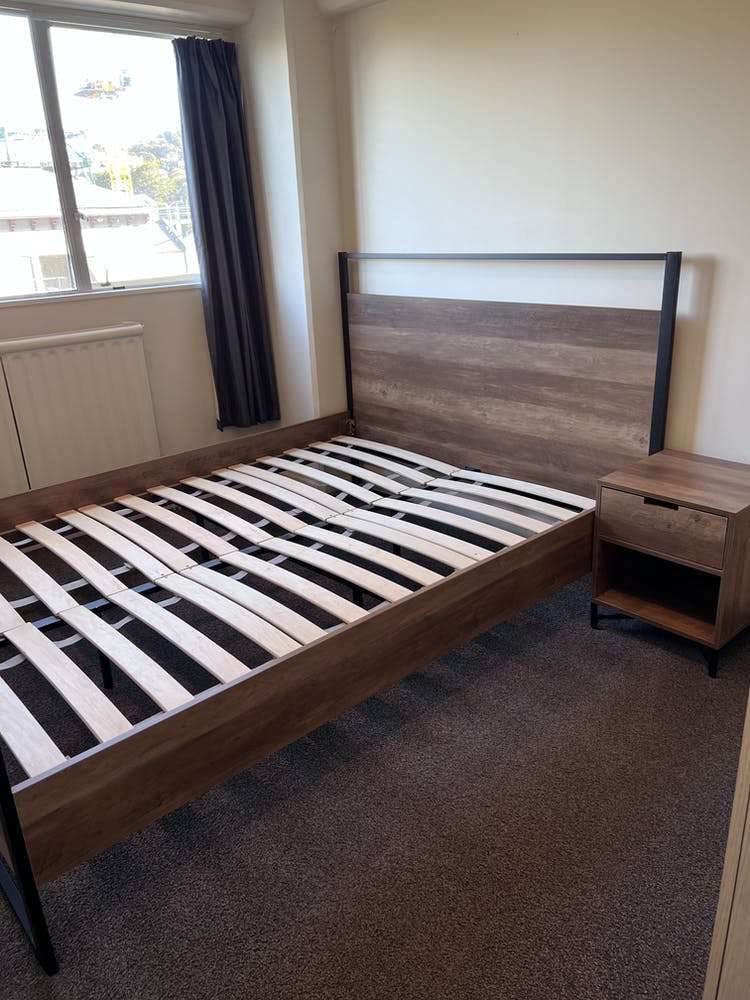 18/54 Hill Street Thorndon_3