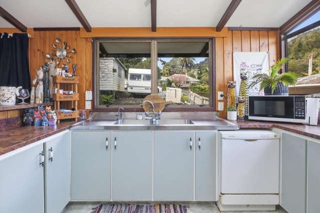 3 Lucy Road Waiomu_4