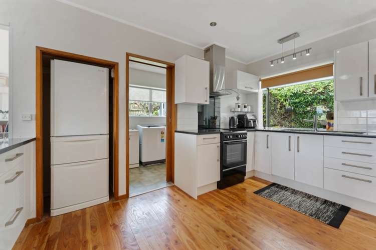 3/344A Beach Road Mairangi Bay_12