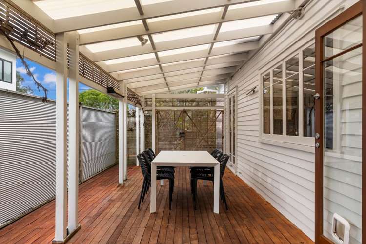 2 Lynch Street Pt Chevalier_31