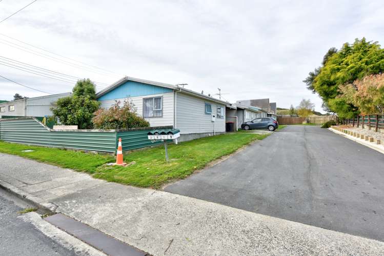 37a-D Wentworth Street Gore Surrounds_25