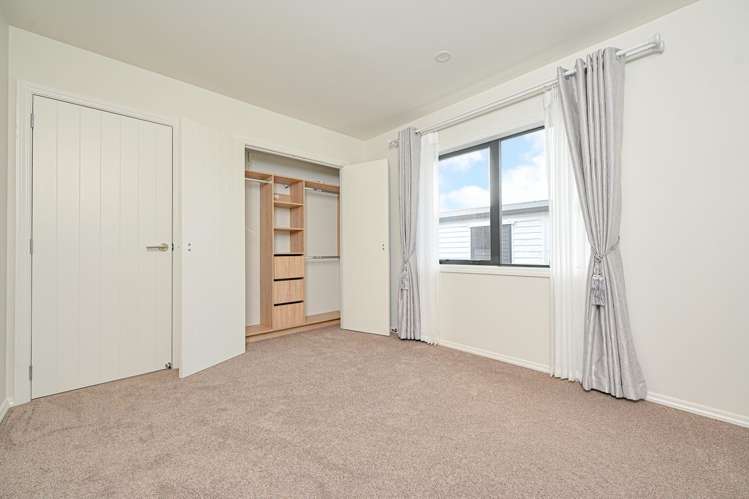 23 Tindall Crescent Otara_9