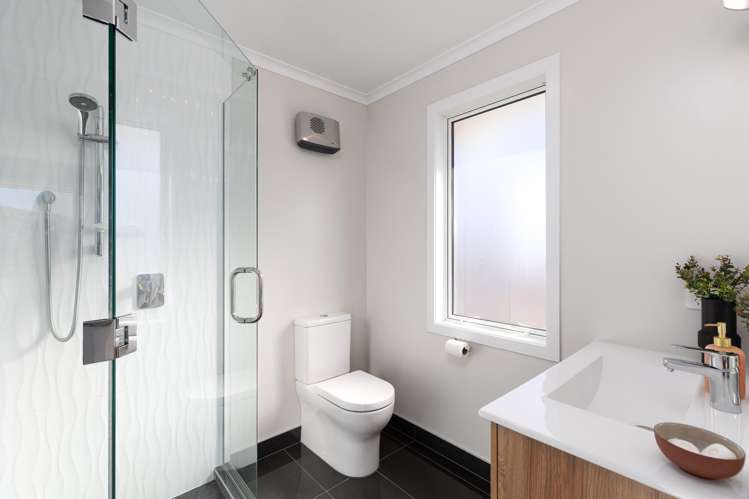 2 Wrights Place Stoke_14