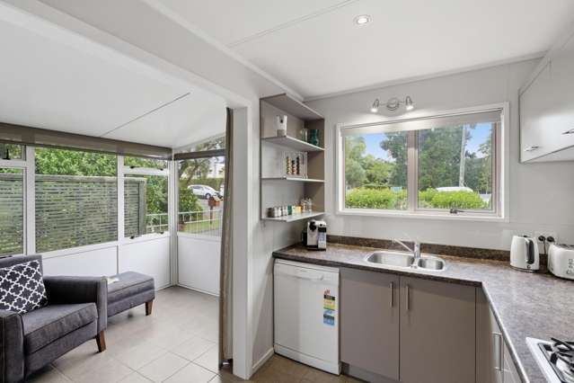 15A Brassey Road St Johns Hill_4