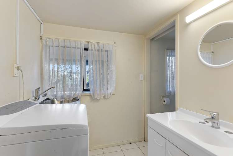 17 Tui Vale Road Cockle Bay_29