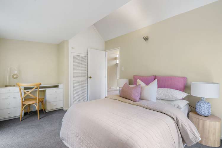 241 Cannon Hill Crescent Mount Pleasant_14