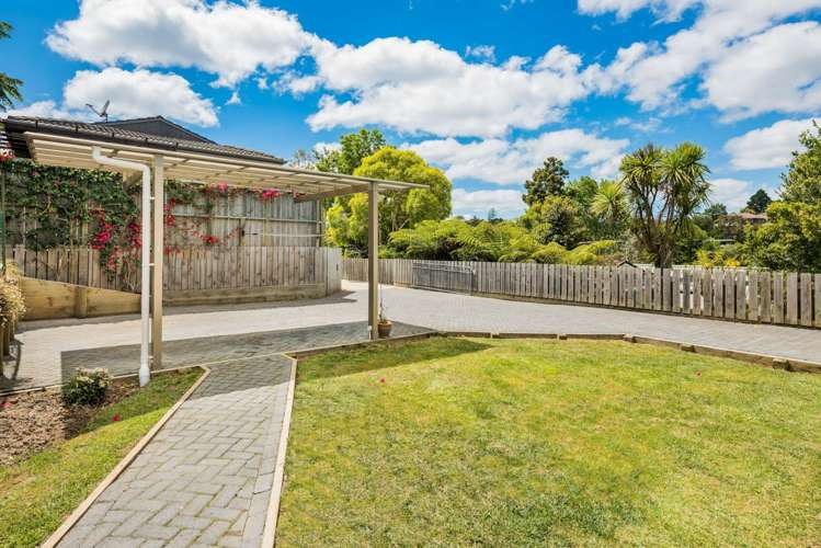 17a Tallington Crescent Torbay_21