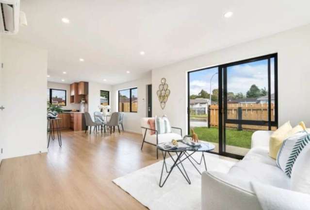 Garage + Extra Private Carpark