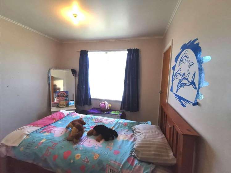 21 Mcannalley Street Manurewa_13