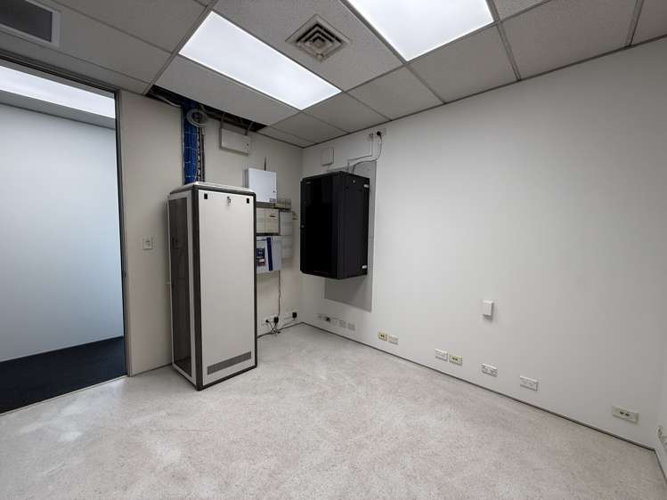 Tenancy A/2 Robert Street Ellerslie_9