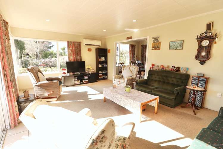 69 Main North Road Geraldine_15