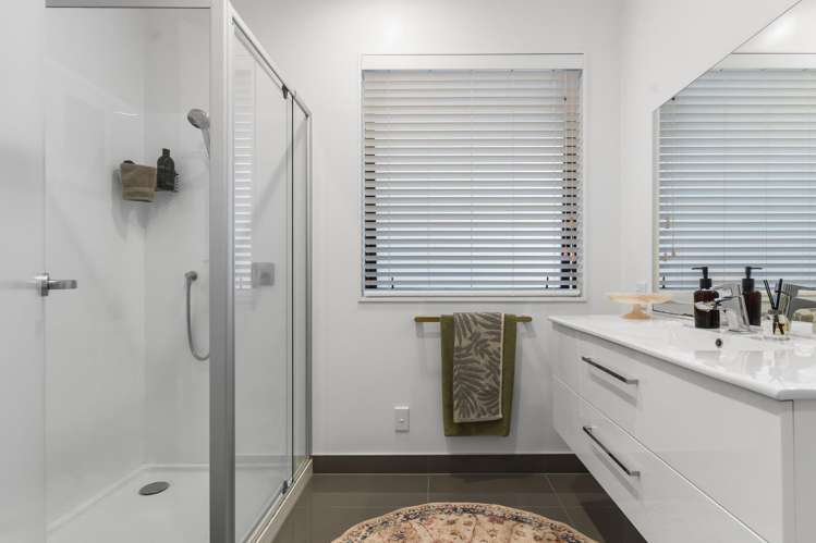 12/15 Chivalry Road Glenfield_8