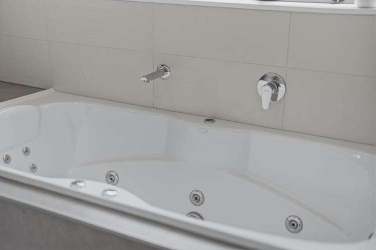 18 Newport Place Forrest Hill_41