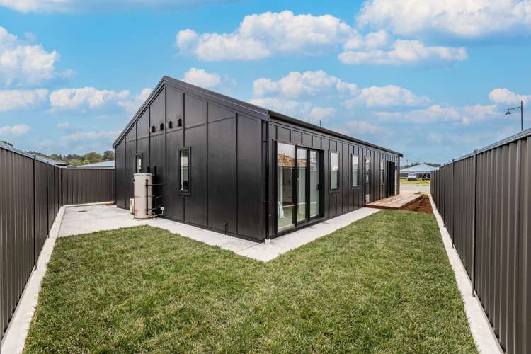 6 Tutira Place Poraiti_12