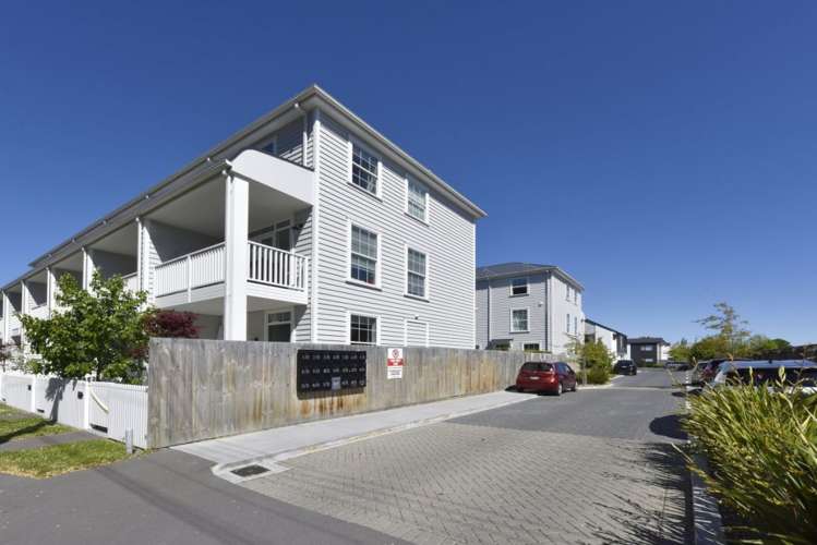 21/15 Bunyan Street Waltham_1