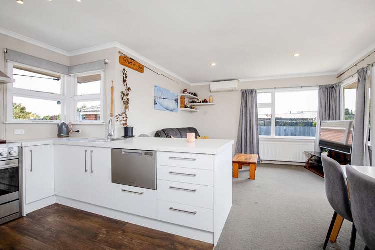 113 High Street Leeston_5