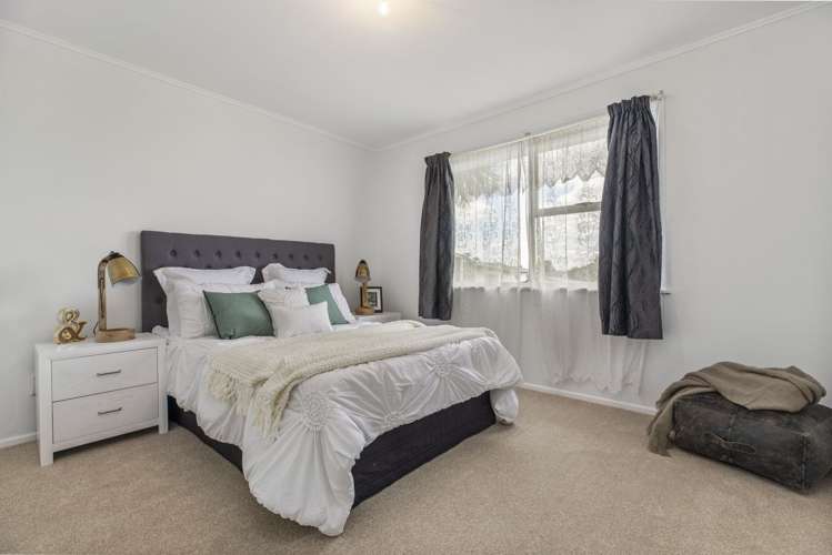 13 Fairlight Place Manurewa_6