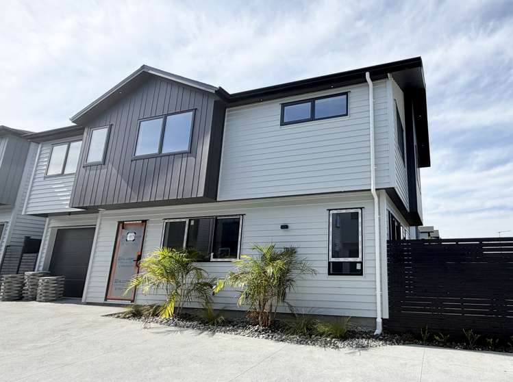 80F Tukutata Crescent Milldale_15