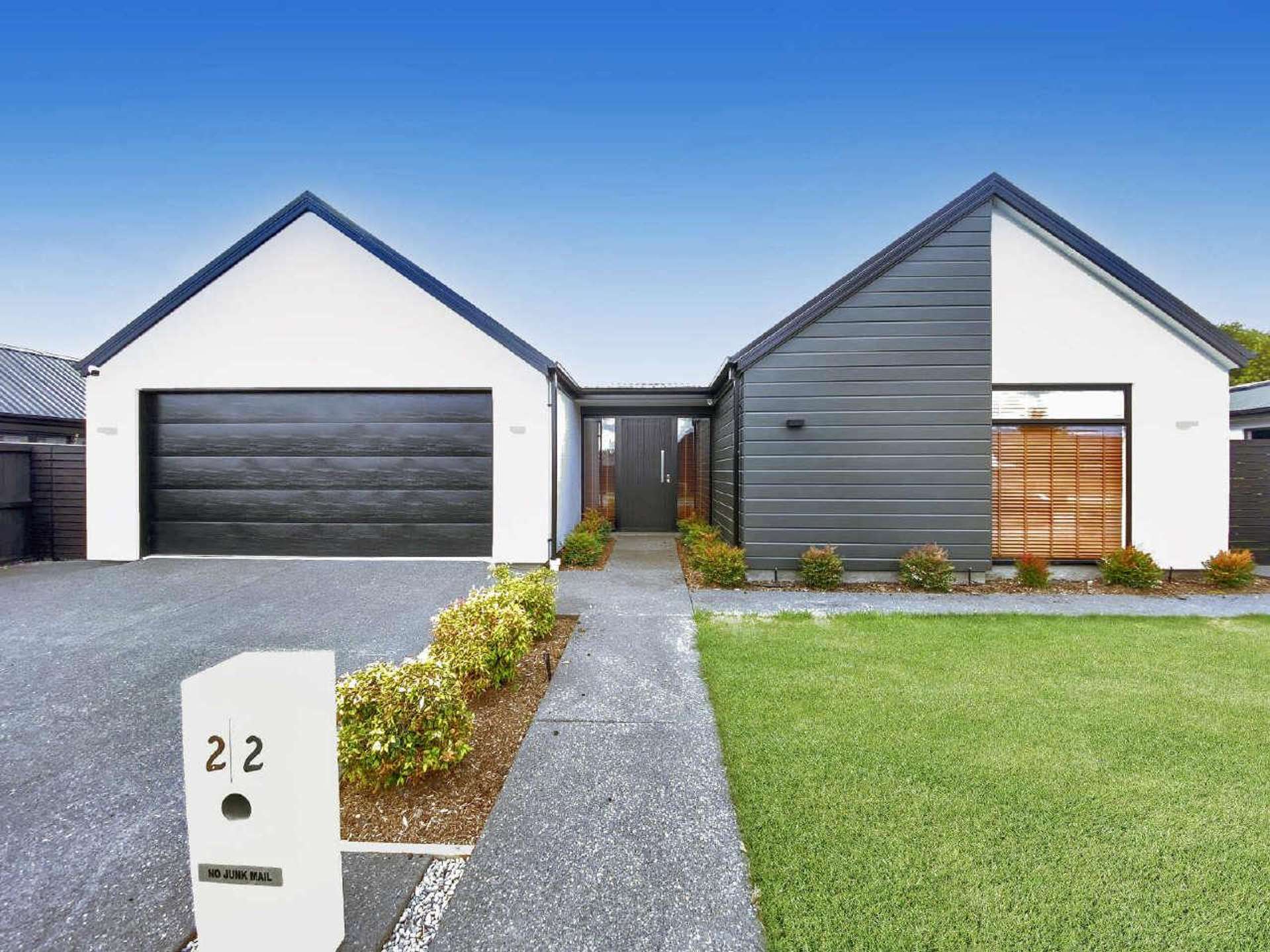 22 Kirkland Crescent Harewood_0