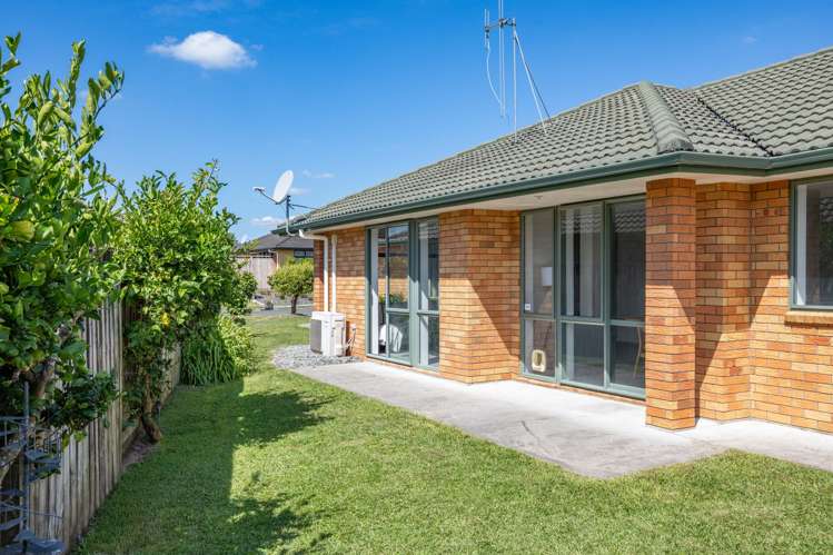 5 Locksley Lane Hamilton East_34