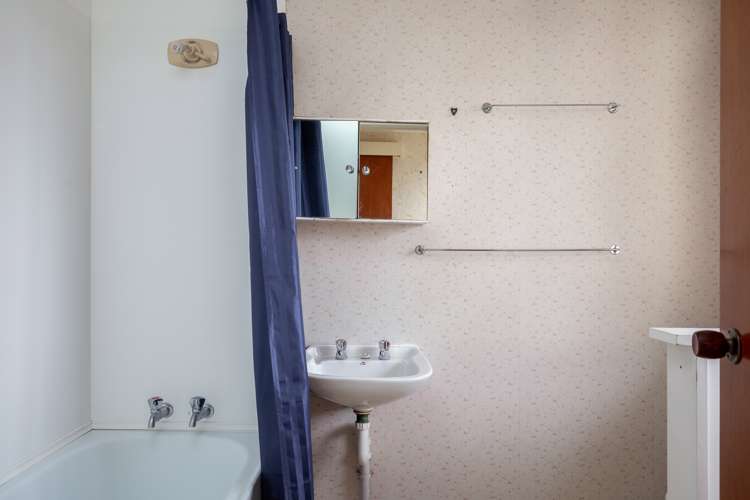 14a Glover Crescent Blenheim Central_11