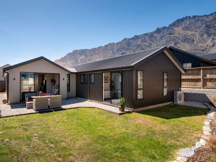 11 Till Street Jacks Point_23