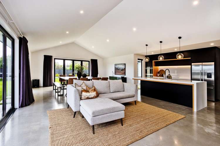 1 Lumsden Drive_3