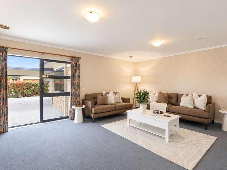 1 Roderick Place Rototuna_21