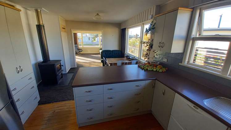 3 Carlyle Street Tuatapere_5